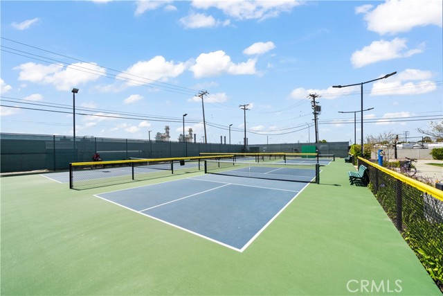 13120 Del Monte Drive, Seal Beach CA: https://media.crmls.org/medias/79837b0f-26ff-49be-96db-cfa23f9f8481.jpg