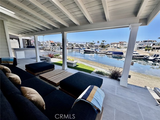 Detail Gallery Image 1 of 17 For 56 Balboa, Newport Beach,  CA 92663 - 5 Beds | 4 Baths