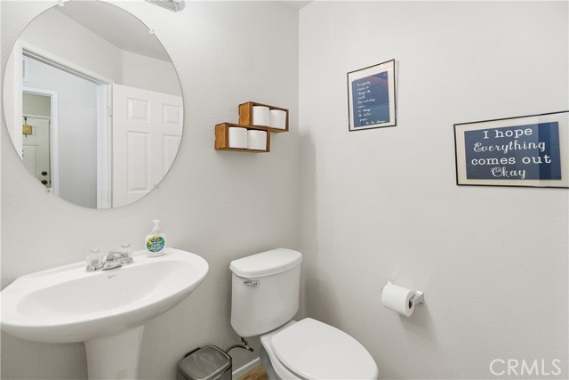 Detail Gallery Image 10 of 28 For 25880 Iris Ave #B,  Moreno Valley,  CA 92551 - 2 Beds | 2/1 Baths