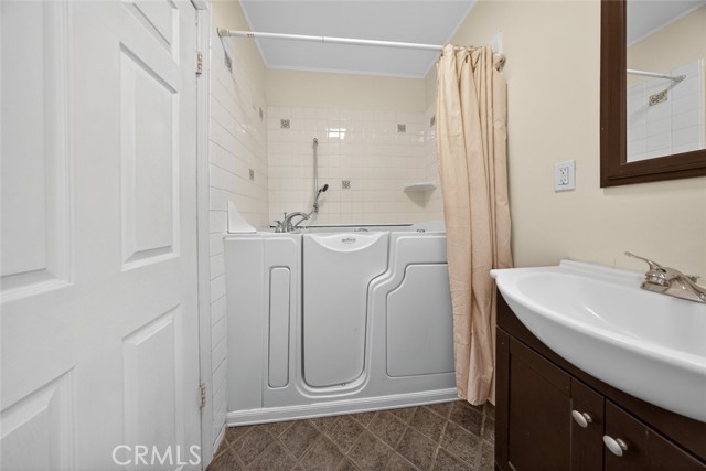 Detail Gallery Image 20 of 25 For 6444 Denny Ave, North Hollywood,  CA 91606 - 2 Beds | 1 Baths