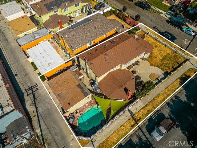 Detail Gallery Image 6 of 7 For 296 E Marker St, Long Beach,  CA 90805 - 6 Beds | 4 Baths