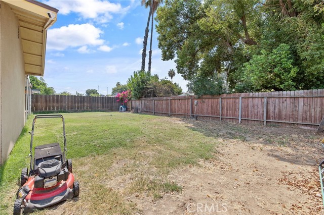 Detail Gallery Image 32 of 33 For 1911 W Vine St, Visalia,  CA 93277 - 3 Beds | 2 Baths