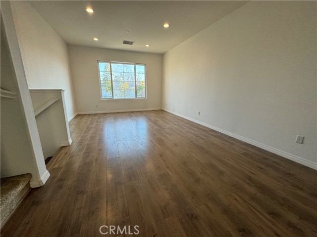 Detail Gallery Image 3 of 25 For 1681 Acacia St #B,  Alhambra,  CA 91801 - 3 Beds | 2/1 Baths