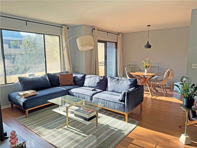 Front Image Thumbnail for CRWS26081003