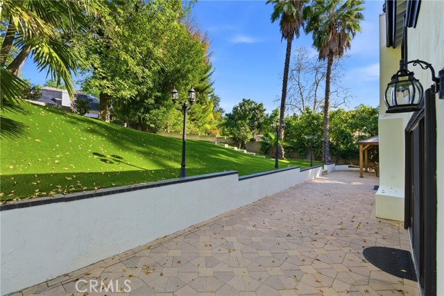 Detail Gallery Image 41 of 44 For 5836 Winnetka Ave, Woodland Hills,  CA 91367 - 4 Beds | 3 Baths