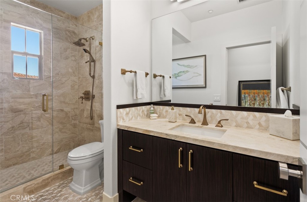 MLS #OC25243202 image #26