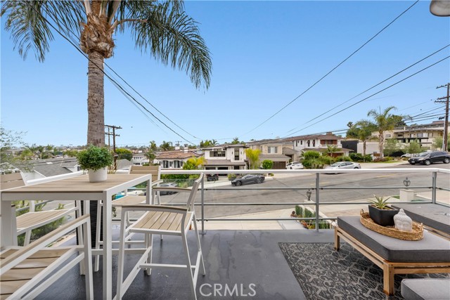 511 Dianthus Street, Manhattan Beach, California 90266, 3 Bedrooms Bedrooms, ,3 BathroomsBathrooms,Residential,Sold,Dianthus,SB21159523