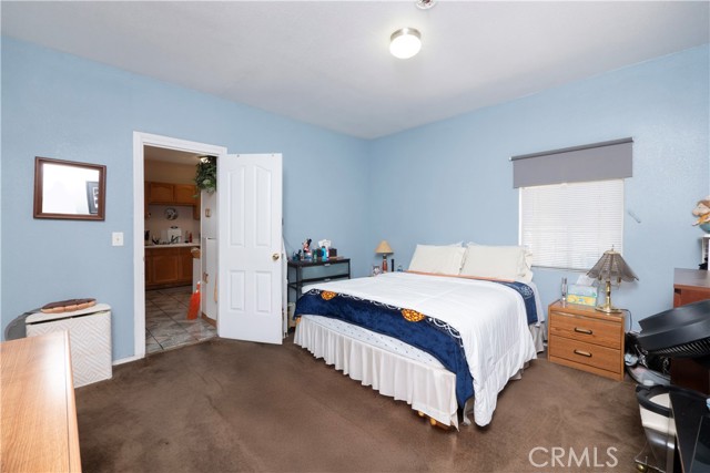 1203 E 33rd Street, Los Angeles CA: https://media.crmls.org/medias/7989e691-a93d-4187-bd8a-8702eefbc726.jpg