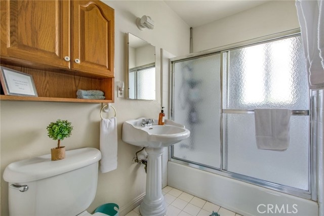 Detail Gallery Image 15 of 69 For 5653 E 2nd, Long Beach,  CA 90803 - – Beds | – Baths