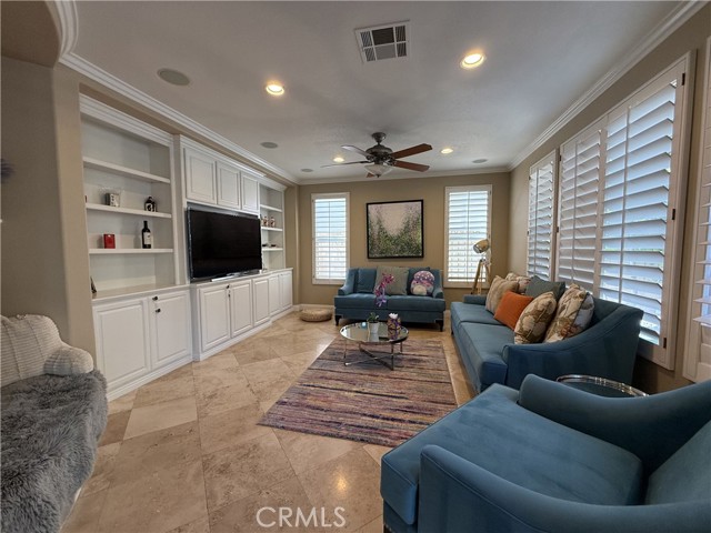 Detail Gallery Image 11 of 28 For 103 Endless, Aliso Viejo,  CA 92656 - 5 Beds | 4/1 Baths