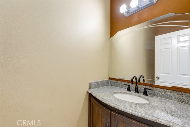 Detail Gallery Image 7 of 28 For 13203 Gyna Ln, La Puente,  CA 91746 - 4 Beds | 2/1 Baths