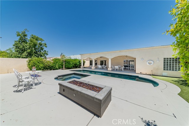 Image 21 of 25 For 31795 Avenida Del Yermo