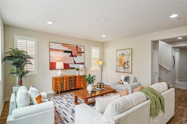 7766 Lupin Street, Chino CA: https://media.crmls.org/medias/798bb9c6-000f-4297-bc0c-742a7259f2af.jpg
