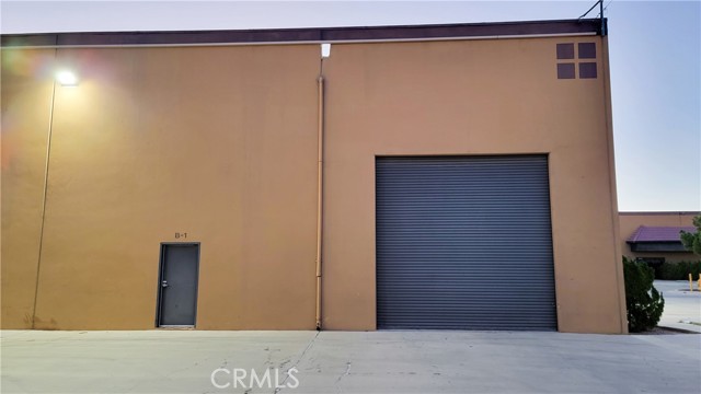 17229 Lemon Street, Hesperia, California 92345, ,Commercial Lease,For Rent,17229 Lemon Street,CRHD24210671