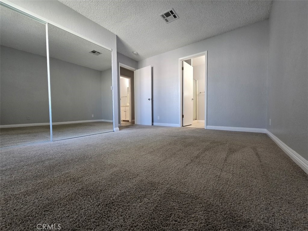 https://media.crmls.org/medias/798cdb66-a53c-4d3b-8188-81795e2ae32a.jpg?preset=X-Large