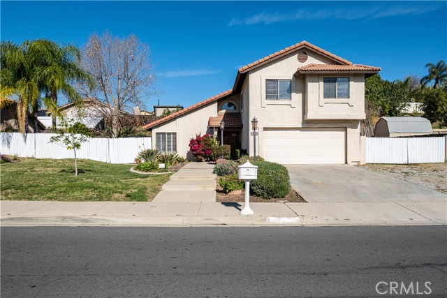 Detail Gallery Image 2 of 21 For 25448 Kalmia Ave, Moreno Valley,  CA 92557 - 4 Beds | 2/1 Baths