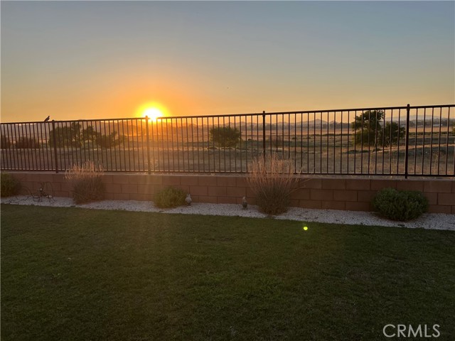 116 Yosemite Avenue, Perris CA: https://media.crmls.org/medias/798dfcc5-1cda-4b34-8dba-bb370c7668df.jpg
