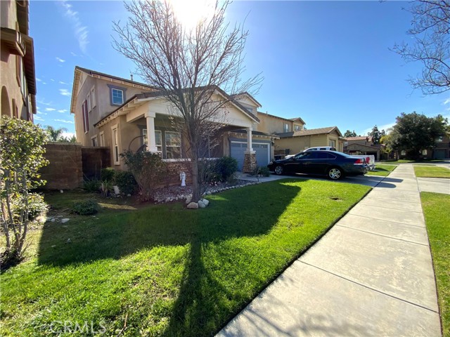 Detail Gallery Image 4 of 36 For 12571 Chimney Rock Dr, Rancho Cucamonga,  CA 91739 - 4 Beds | 3 Baths