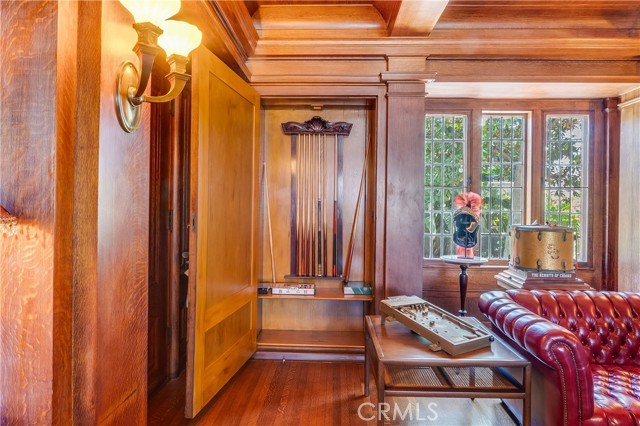 11 La Linda Drive, Long Beach CA: https://media.crmls.org/medias/798f5639-d10c-47c4-b062-4e21eea419b3.jpg