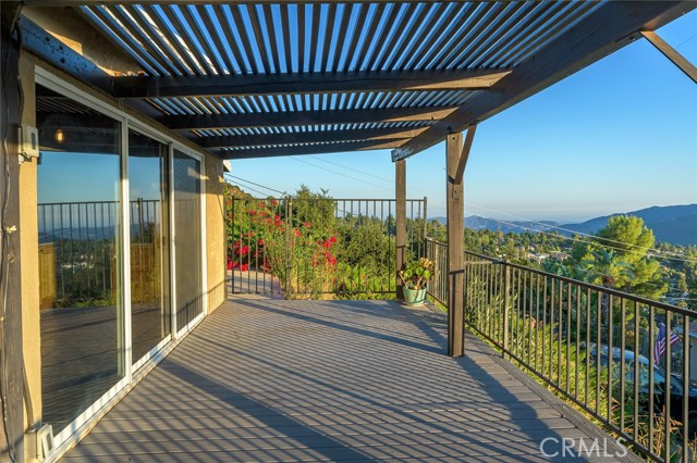 Detail Gallery Image 27 of 48 For 6237 Gyral Dr, Tujunga,  CA 91042 - 2 Beds | 2 Baths