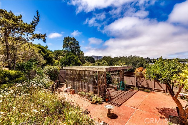 2030 Sombrero Drive, Los Osos CA: https://media.crmls.org/medias/79905070-c4e2-409d-bd51-da9633d560ea.jpg