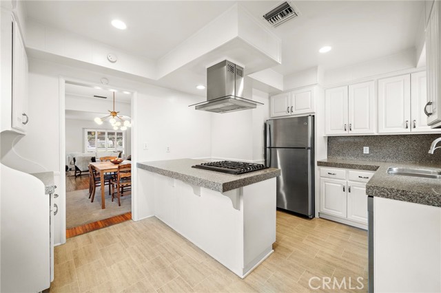 Detail Gallery Image 5 of 20 For 2480 Oregon Avenue, Long Beach,  CA 90806 - 3 Beds | 1 Baths