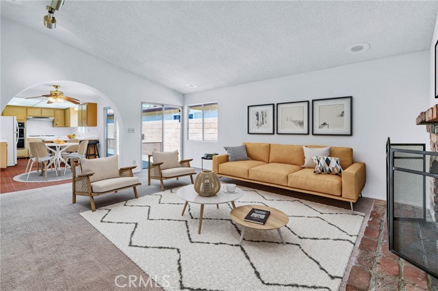 4637 W 132nd Street, Hawthorne CA: https://media.crmls.org/medias/7991f7e8-85d7-4496-99df-23e8ac250b0e.jpg