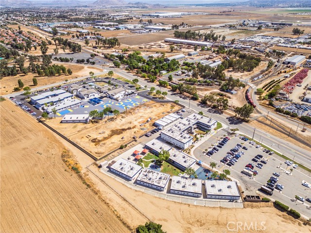 650 Mapes Road, Perris CA: https://media.crmls.org/medias/79920ec0-0048-4cc6-913b-3e3cdcf58cb3.jpg