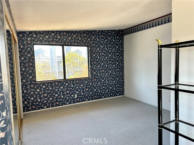 Detail Gallery Image 13 of 16 For 5816 Etiwanda Ave #1,  Tarzana,  CA 91356 - 3 Beds | 3 Baths