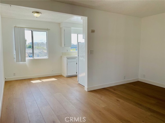 4777 W 132nd Street, Hawthorne CA: https://media.crmls.org/medias/799380c2-1359-4217-82c6-6fac2c2a271f.jpg
