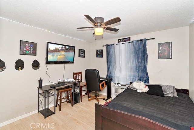 Detail Gallery Image 13 of 43 For 12730 Fir St, Oak Hills,  CA 92344 - – Beds | – Baths