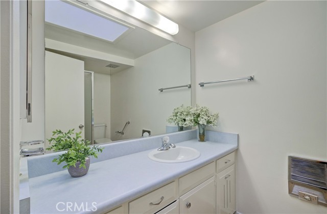 Detail Gallery Image 17 of 32 For 389 Avenida Castilla #Q,  Laguna Woods,  CA 92637 - 2 Beds | 2 Baths