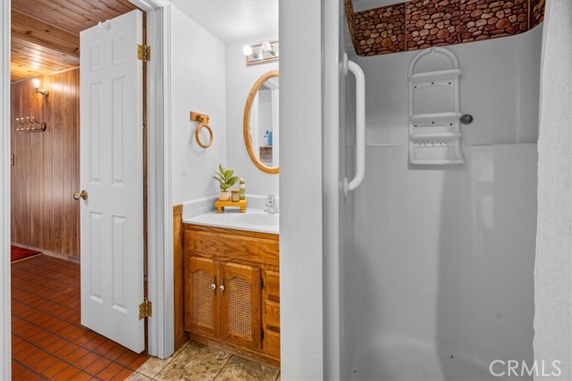 755 Holmes Lane, Sugarloaf CA: https://media.crmls.org/medias/7995826d-1d8c-4dc2-a82b-430a492f1981.jpg