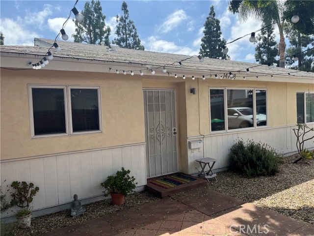 14782 Holt Avenue, Tustin CA: https://media.crmls.org/medias/799649a1-703e-48ff-9f54-3e084b6a825e.jpg