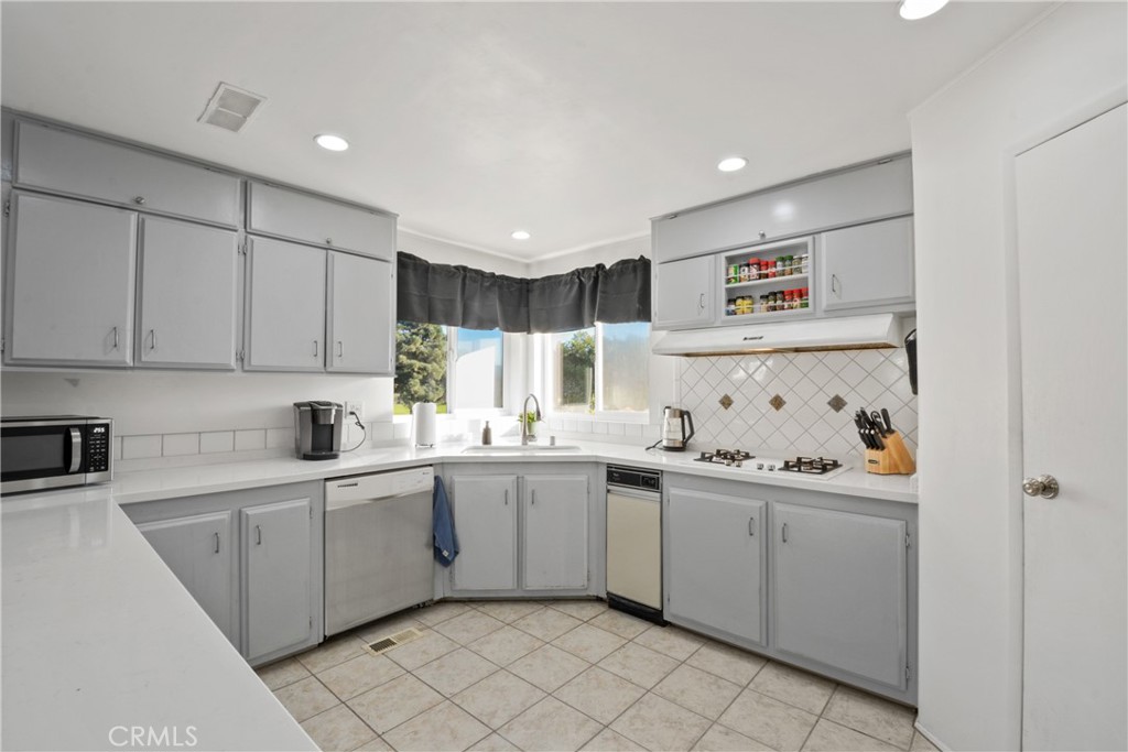 MLS #SB25255001 image #8