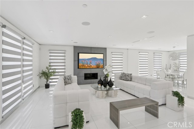 Detail Gallery Image 17 of 73 For 23670 Park Andorra, Calabasas,  CA 91302 - 4 Beds | 4/1 Baths