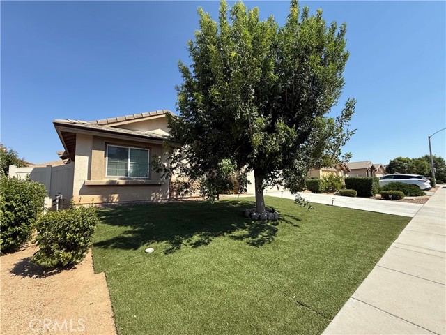 Detail Gallery Image 3 of 33 For 37126 Firethorn St, Palmdale,  CA 93550 - 4 Beds | 2 Baths