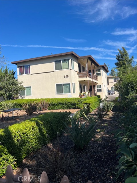 Detail Gallery Image 12 of 17 For 222 N Locust, Inglewood,  CA 90301 - – Beds | – Baths