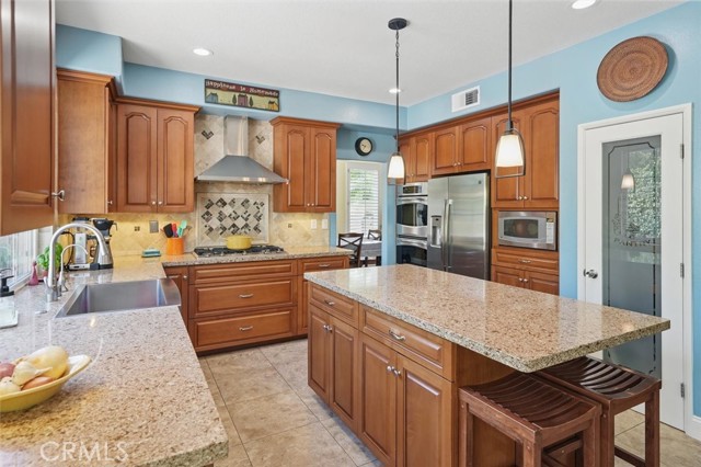 23405 Winslow Place, Valencia CA: https://media.crmls.org/medias/7998cbc7-74c6-45aa-8952-f195ed56327b.jpg