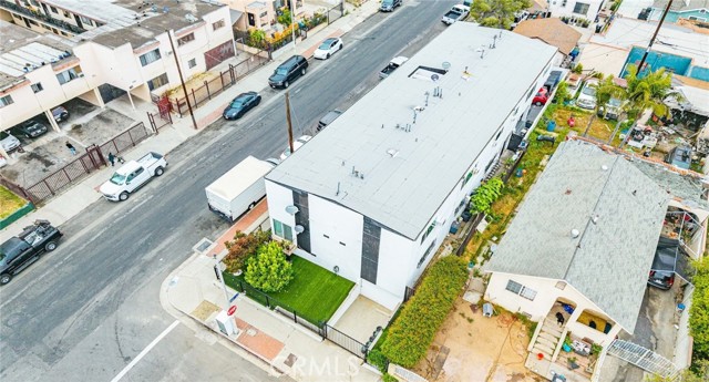 810 N Mott Street, Los Angeles CA: https://media.crmls.org/medias/7999a760-57c5-4878-809c-378b54484ed9.jpg
