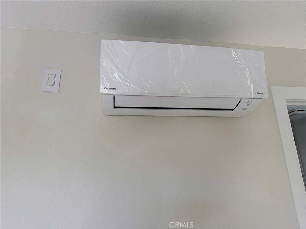 https://media.crmls.org/medias/799aa792-2ebd-4cfd-9d20-8018dfad2d9b.jpg?preset=X-Large