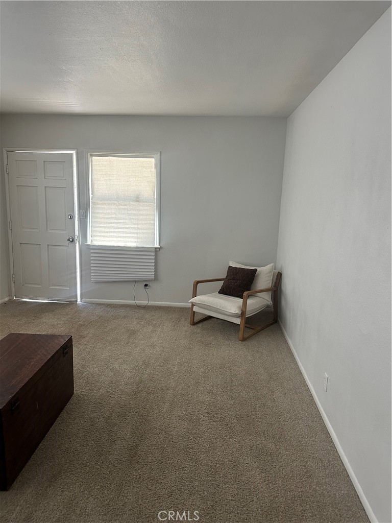 https://media.crmls.org/medias/799b528a-f3f7-4b4d-a12b-bed358b8f16b.jpg?preset=X-Large