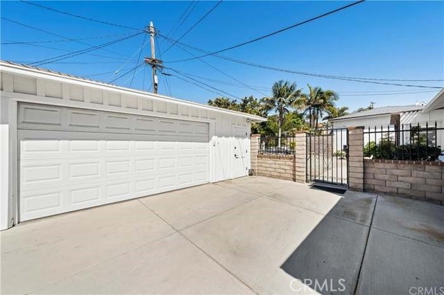 Detail Gallery Image 6 of 18 For 3737 S Cabrillo Ave, San Pedro,  CA 90731 - 3 Beds | 2 Baths