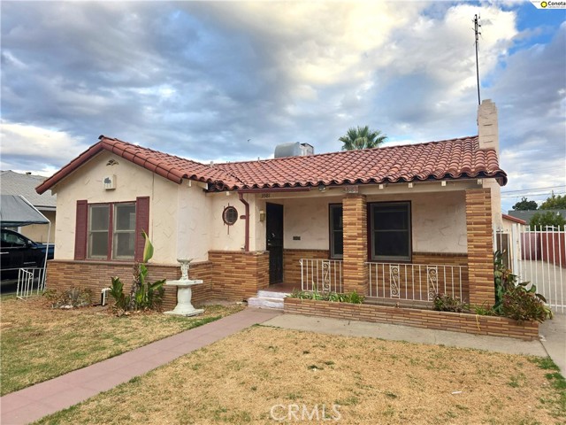 Detail Gallery Image 3 of 27 For 3581 E Alta, Fresno,  CA 93702 - 3 Beds | 2 Baths