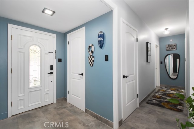8527 Casaba Avenue, Winnetka CA: https://media.crmls.org/medias/799e0d0d-4948-4dab-828c-5291df3e3529.jpg