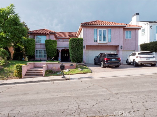 3537 Viewcrest Drive photo 1