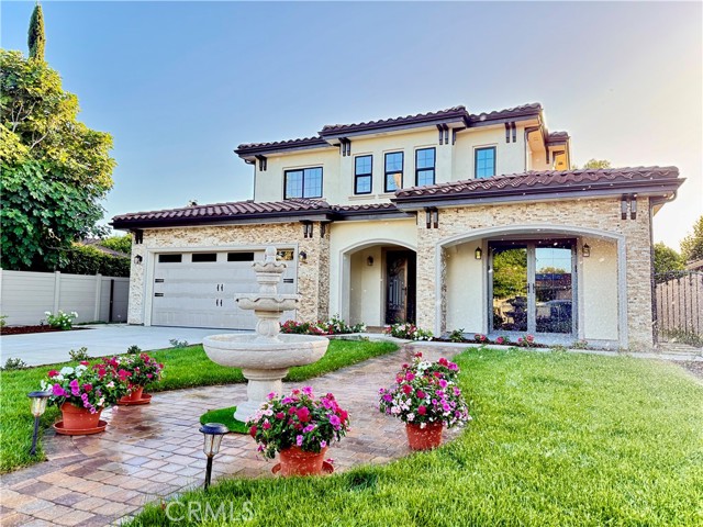 1935 S 6th Avenue, Arcadia CA: https://media.crmls.org/medias/799f15d0-317e-4f8f-a984-bbe78d372f0e.jpg