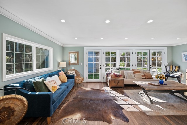 Detail Gallery Image 13 of 35 For 20852 Kittridge, Winnetka,  CA 91306 - 3 Beds | 2 Baths