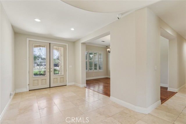 Image 21 of 62 For 16860 Rayen Street