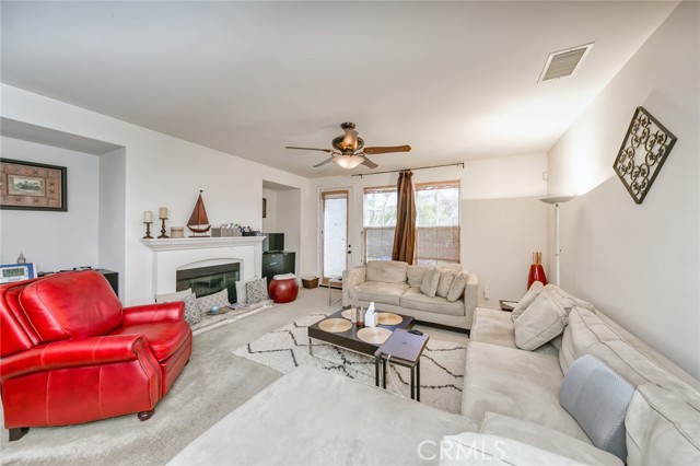 2268 Simon Street, Fullerton CA: https://media.crmls.org/medias/799fb338-8095-480a-ab2b-8dcd874701cb.jpg